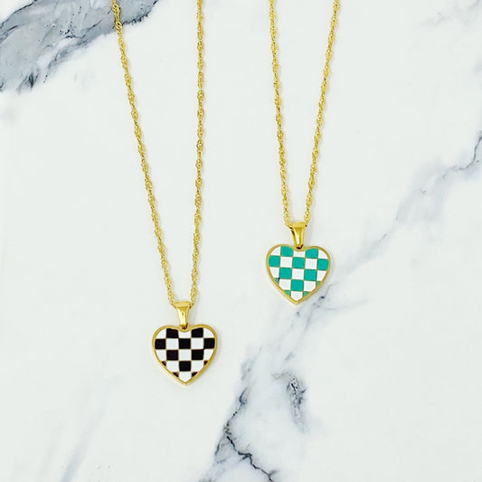Dazzling Checkered Heart Pendant Necklace - Edgy Elegance for Every Occasion