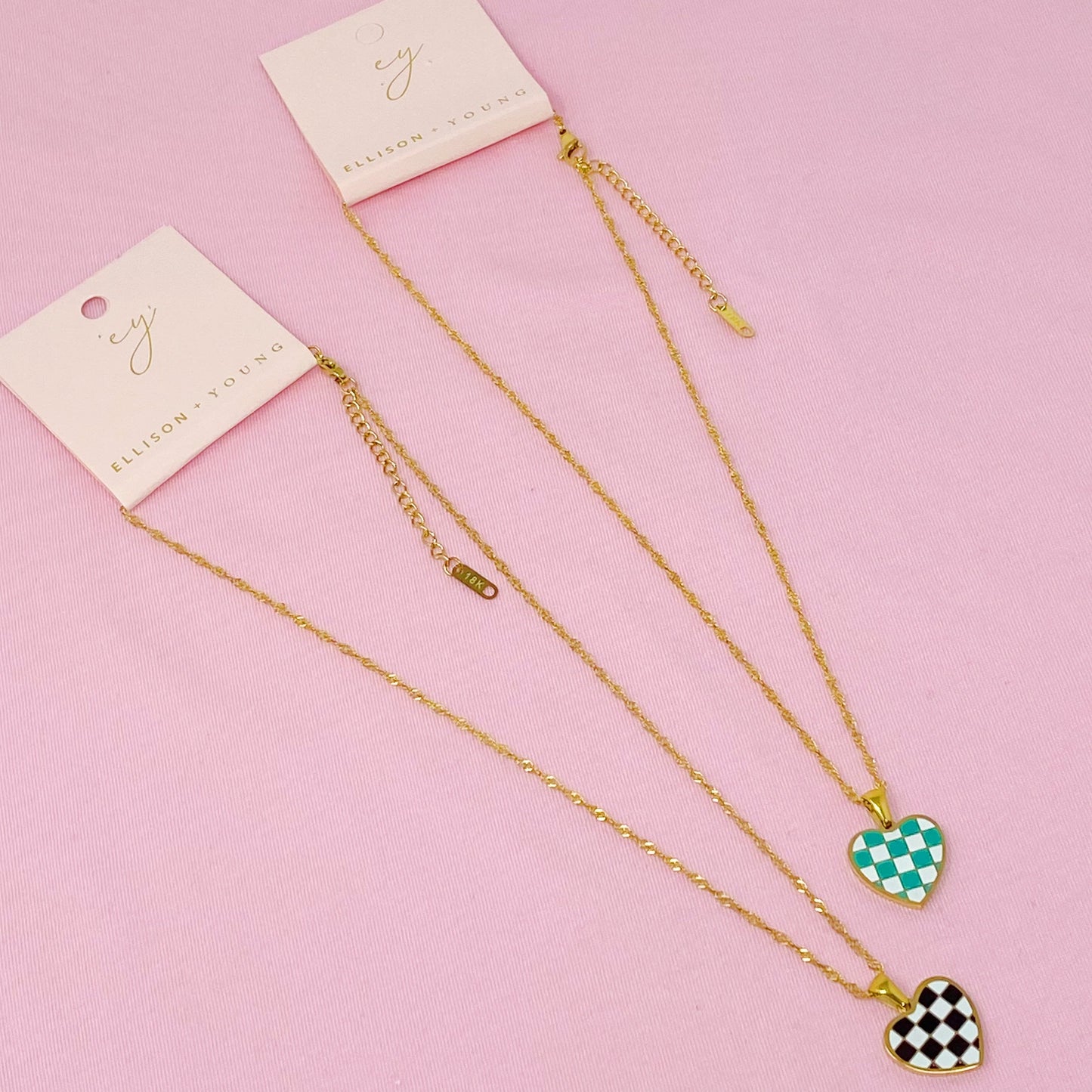 Dazzling Checkered Heart Pendant Necklace - Edgy Elegance for Every Occasion