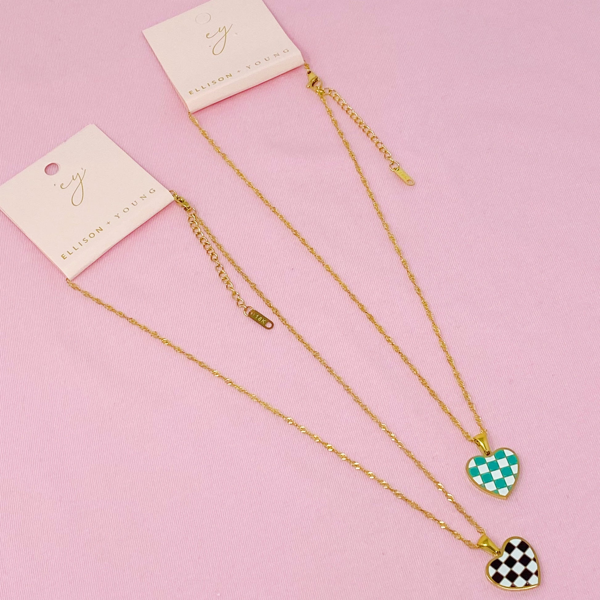 Dazzling Checkered Heart Pendant Necklace - Edgy Elegance for Every Occasion