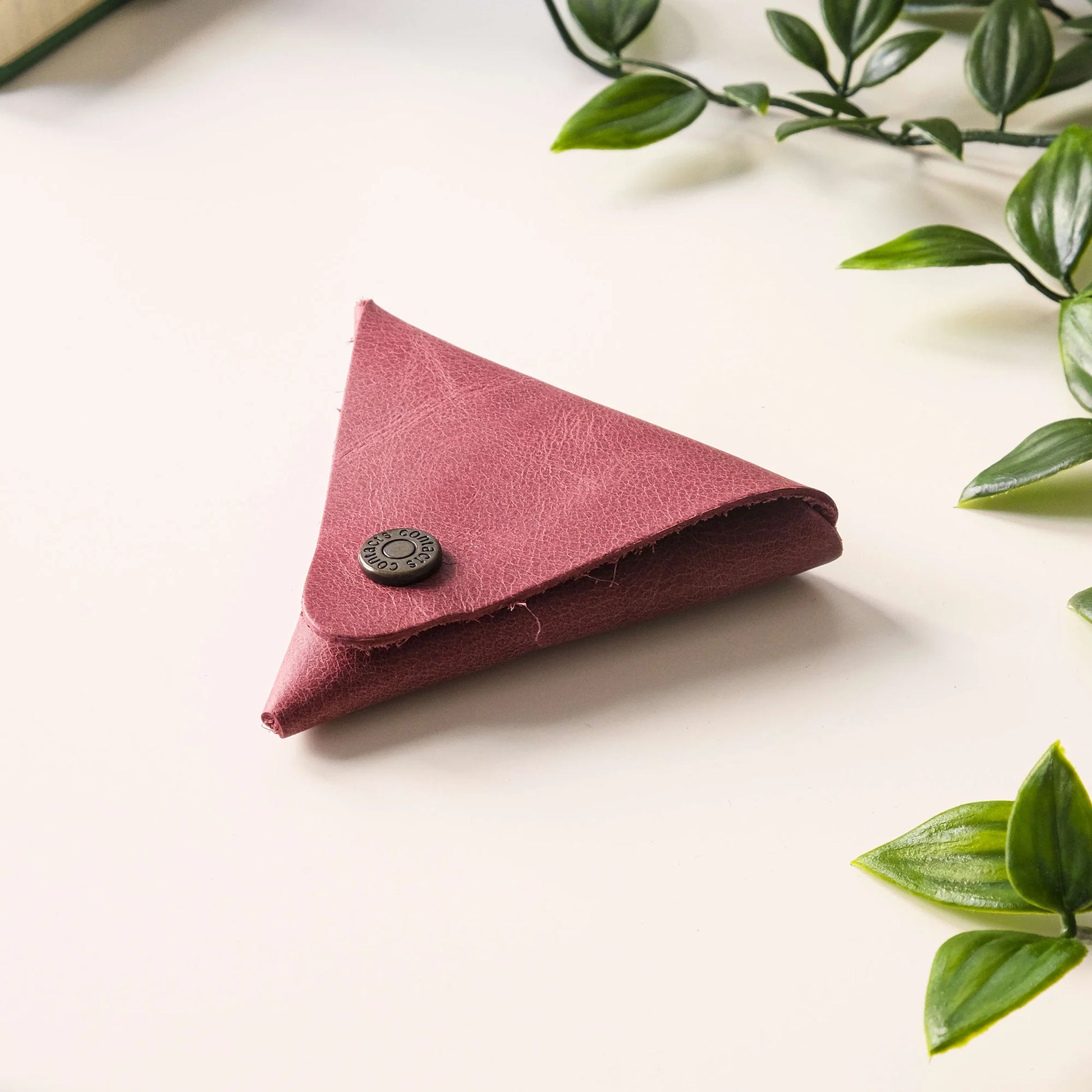 Discover the Elegance of Bamby Genuine Leather Coin Pouch – A Luxurious Minimalist Design for the Modern Man