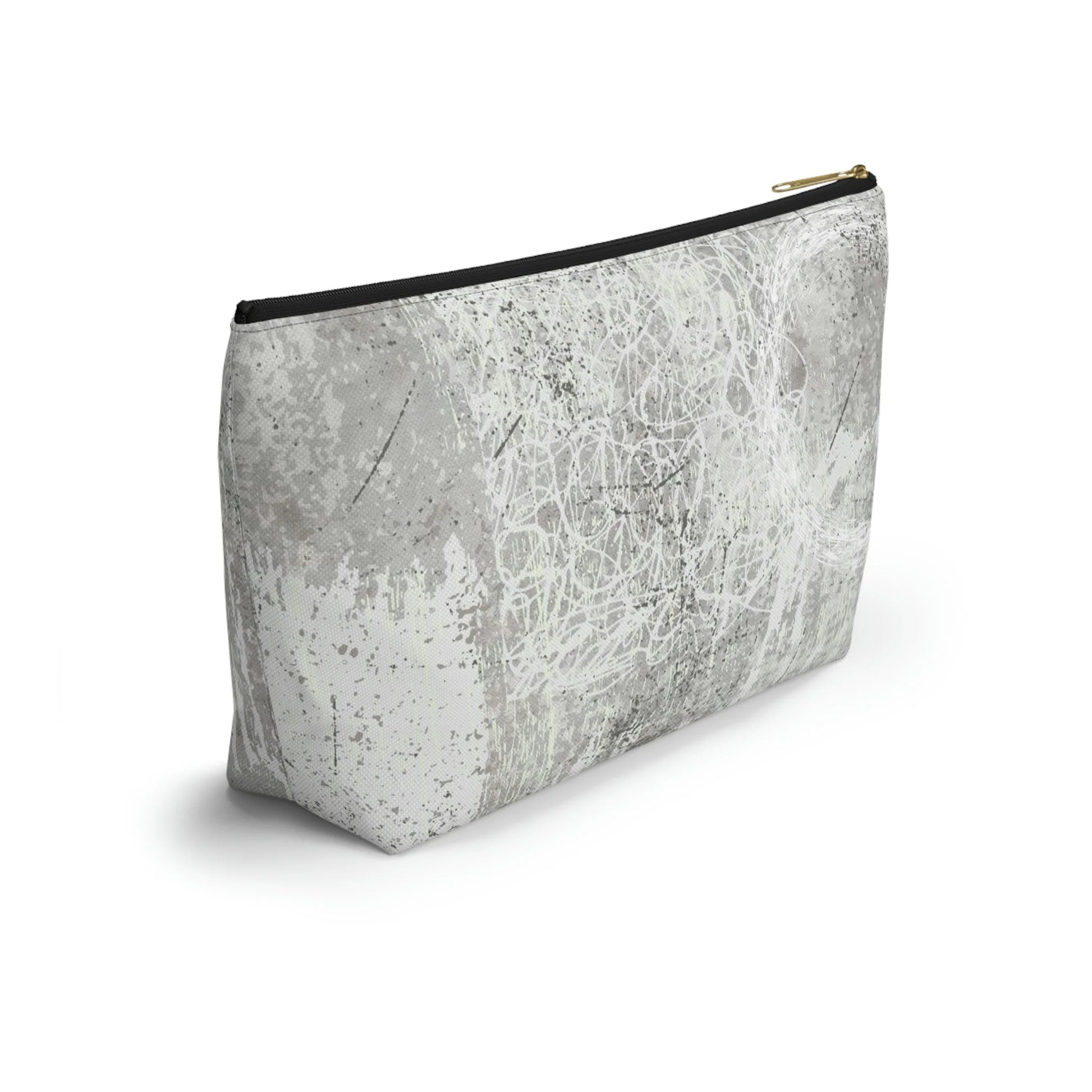 Experience Unmatched Style with the Angela Minimalist Accessory Pouch by Queennoble - Your Ultimate Companion for Organization!