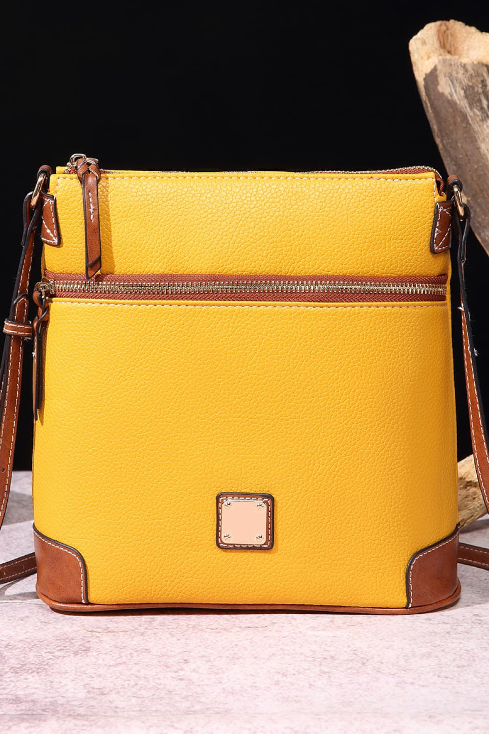 Chic & Versatile Medium PU Leather Crossbody Bag – Your Ultimate Style Companion