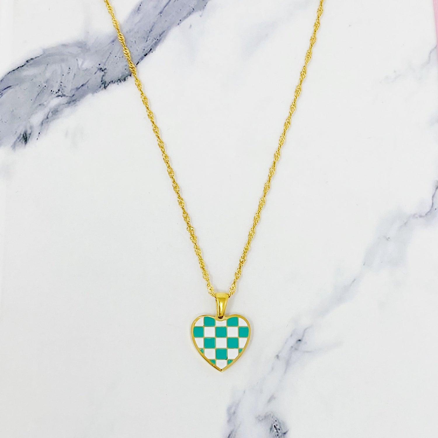 Dazzling Checkered Heart Pendant Necklace - Edgy Elegance for Every Occasion