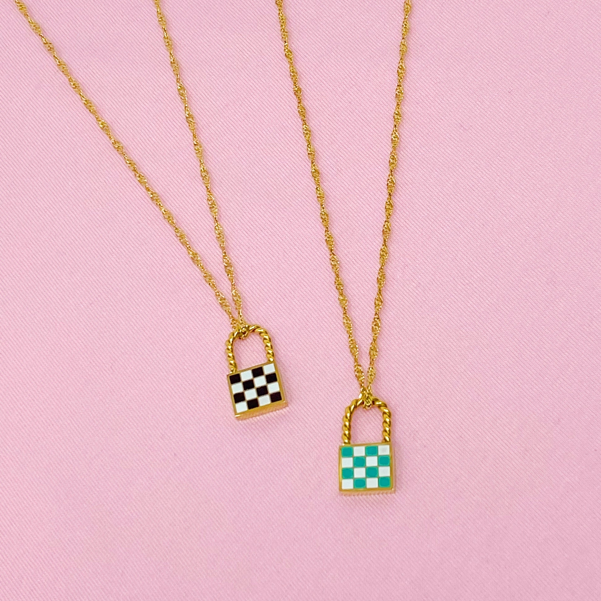 Stylish Checkered Design Locket Necklace for the Modern Woman