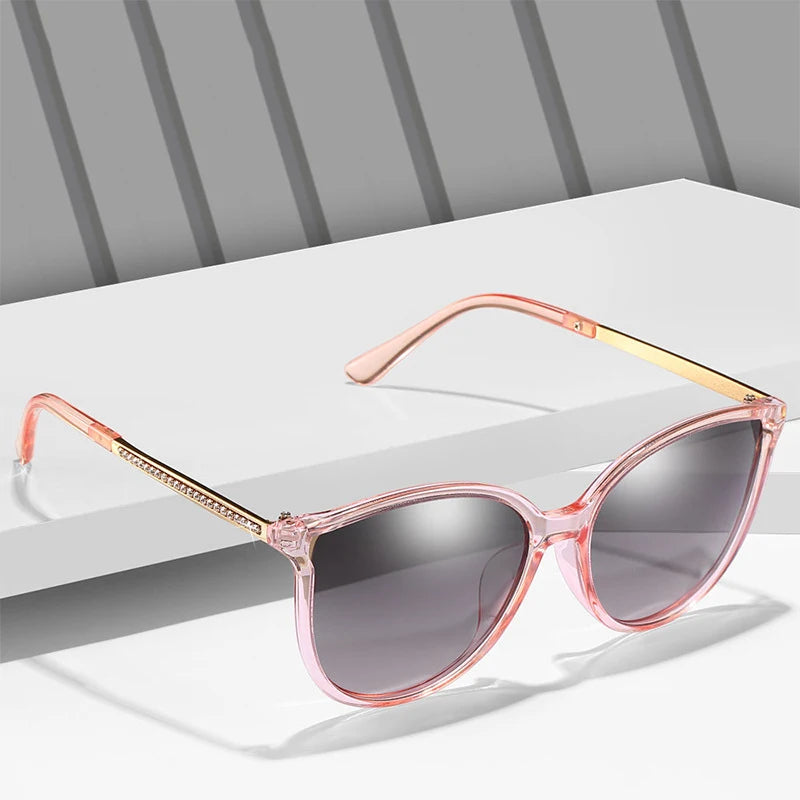 Elevate Your Outdoor Style with Women's Oversized Polarized Sunglasses - Perfect for Travel, Driving, and Adventure