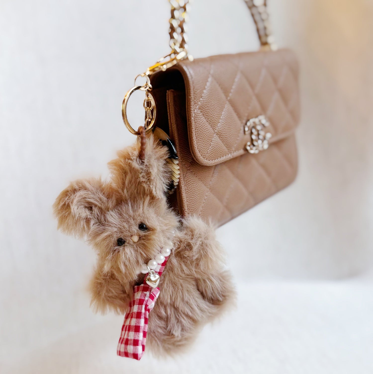 Adorable Rabbit Brush Bag Charm – Elevate Your Accessory Game with Whimsical Style