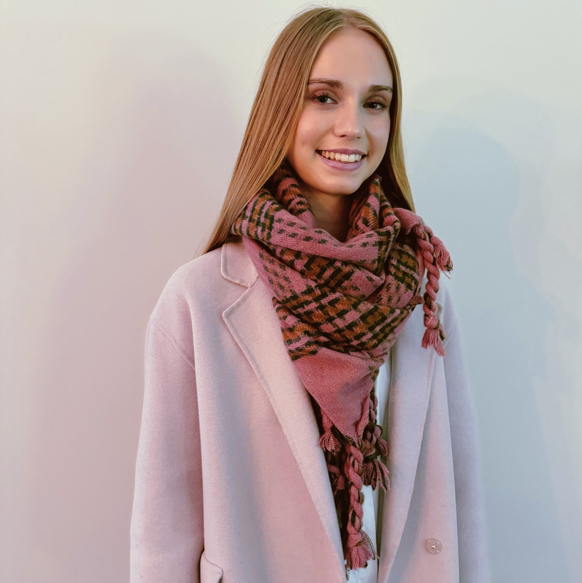 Chic Braided Fringe Plaid Scarf - Your Go-To Accessory for Every Occasion
