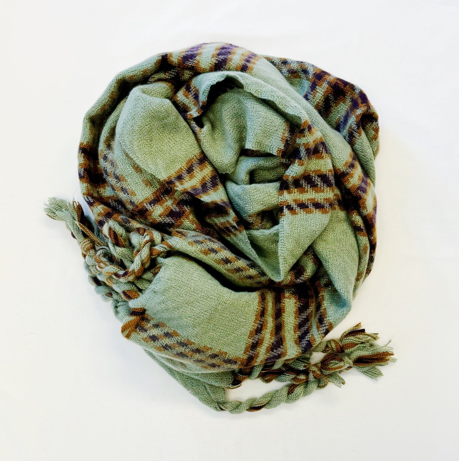 Chic Braided Fringe Plaid Scarf - Your Go-To Accessory for Every Occasion