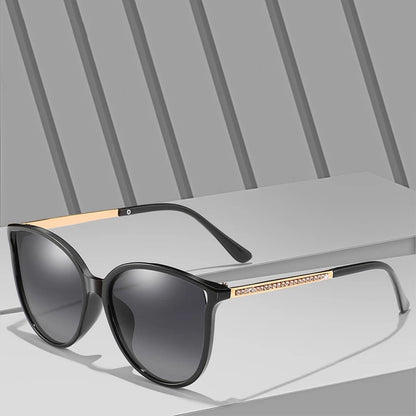 Elevate Your Outdoor Style with Women's Oversized Polarized Sunglasses - Perfect for Travel, Driving, and Adventure
