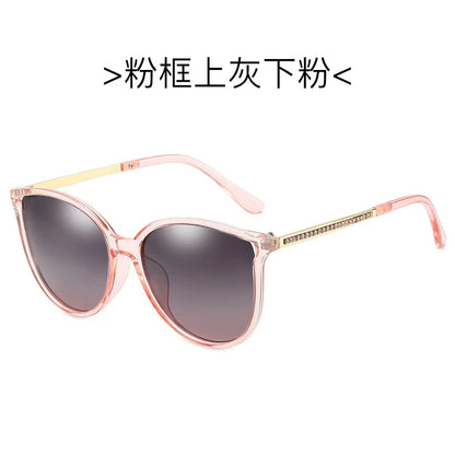 Elevate Your Outdoor Style with Women's Oversized Polarized Sunglasses - Perfect for Travel, Driving, and Adventure